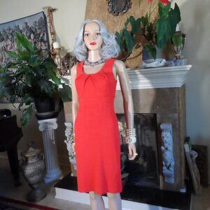 St. John Red Textured Knit Sleeveless Sheath Dress Pleated Scoop Neck — Size 4 —
